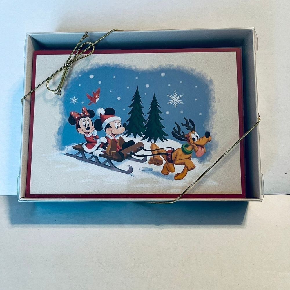 Disney Parks Disney Holiday Cards box of 16‎ Christmas Cards NEW Mickey Minnie